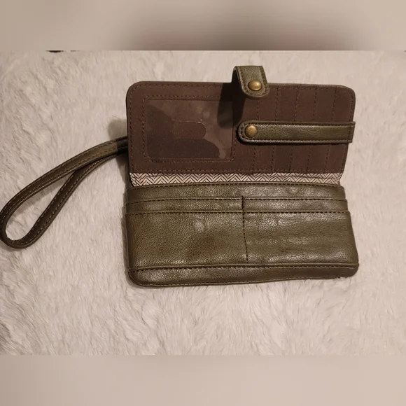 Maisie Faux Leather Flap Wristlet, Olive Green - Picture 2 of 5